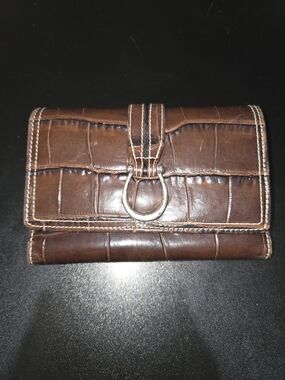 Brighton NEW Croc-Embossed Brown Leather Wallet with Silver Ring Closure